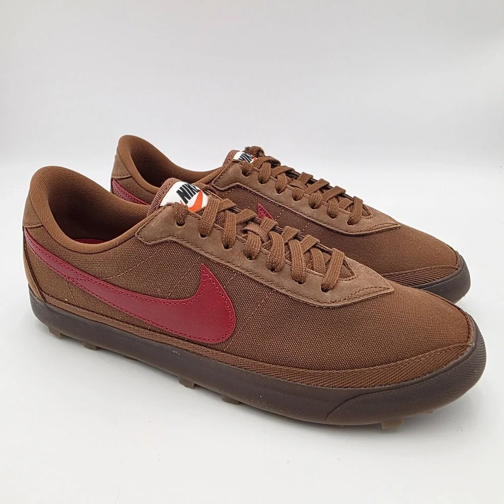NIB! Nike Astro Grabber 'Pecan Tough Red' Men IO9281-201 Size 9.5 Mens/11 Womens